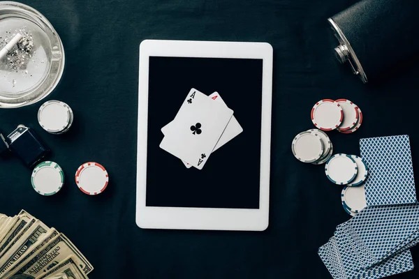 wyn4d platform interface showing live-dealer tables, slot games, and sports markets